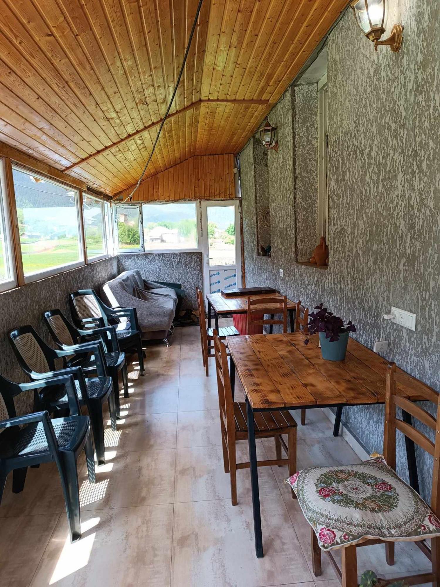 Guest House In Zhabeshi Lali Esterno foto